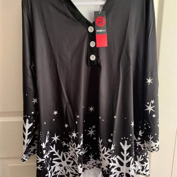 Ladies size Large Black & white Holiday shirt - Picture 2 of 10